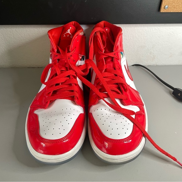 Nike - Picture 2 of 6